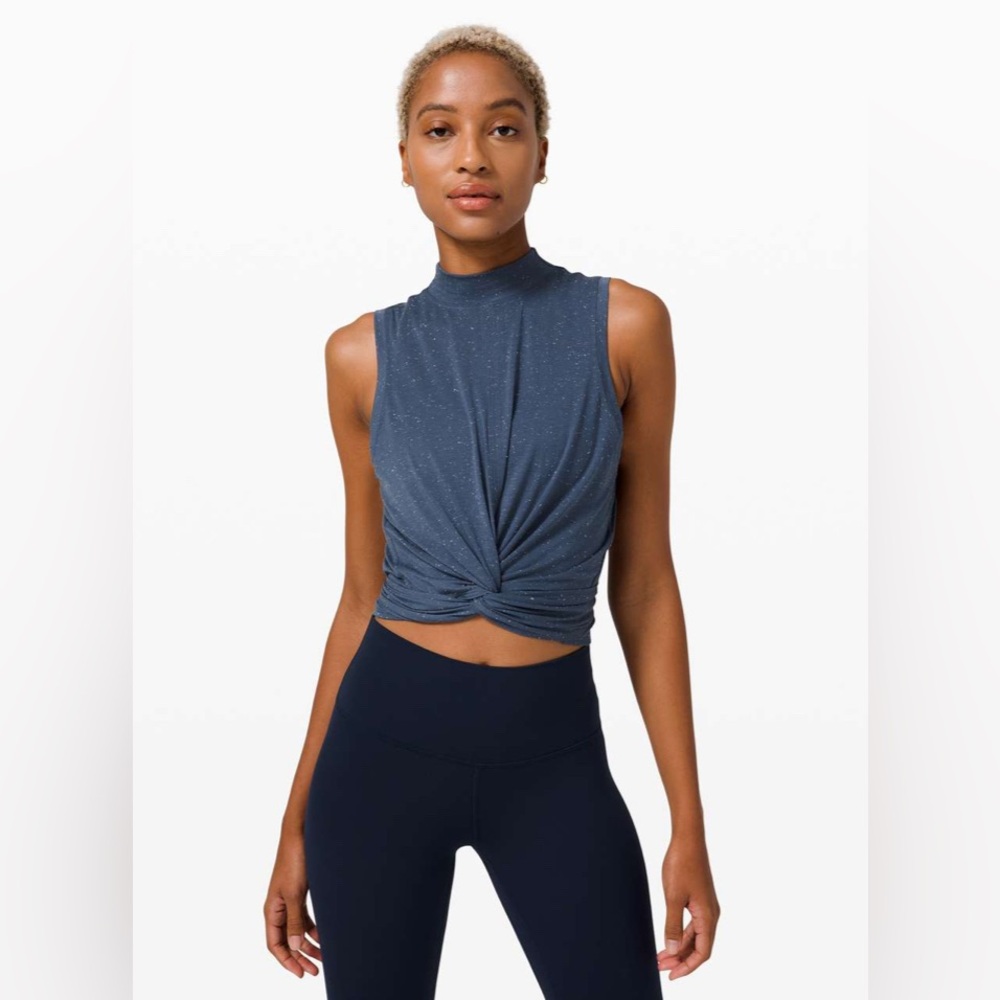 (#102)LULULEMON Time to Restore Mock Neck Tank Iron Blue / White